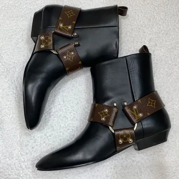 Authentic Louis Vuitton Black Leather Rhopsody Ankle Boots(Size 38.5/8.5) - Picture 4 of 17